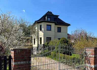 Villa zum Kauf 393.000 € 7 Zimmer 190 m² 840 m² Grundstück Lichtentanne Lichtentanne 08115