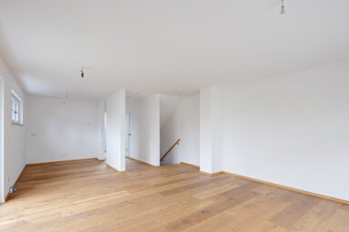 Reihenmittelhaus zur Miete 2.450 € 5 Zimmer 145 m² 115 m² Grundstück Münchner Straße 14 Forstern Forstern 85659