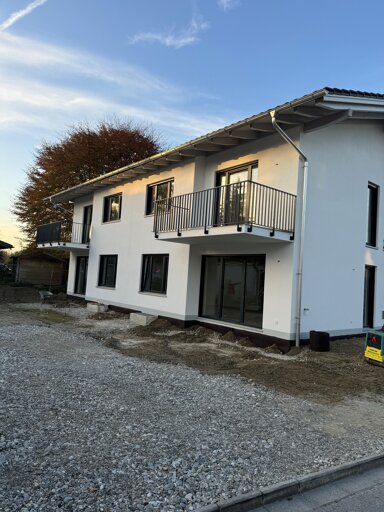 Doppelhaushälfte zur Miete 2.900 € 4 Zimmer 142 m² 360 m² Grundstück frei ab sofort Gartenstraße 5 Neubeuern 83115