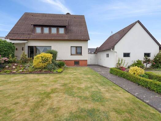 Mehrfamilienhaus zum Kauf 299.000 € 9 Zimmer 147 m² 800 m² Grundstück Rinteln 31737