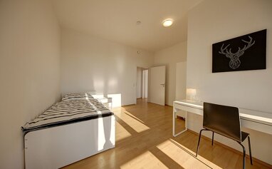 Wohnung zur Miete Wohnen auf Zeit 560 € 6 Zimmer 14,5 m² frei ab 20.05.2024 König-Karl-Straße 84 Cannstatt - Mitte Stuttgart 70372