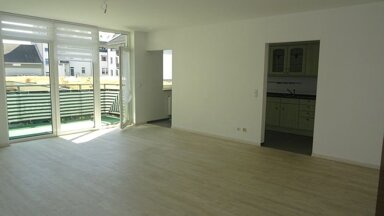 Wohnung zur Miete 375 € 2 Zimmer 75 m² 2. Geschoss frei ab sofort Crimmitschau Crimmitschau 08451