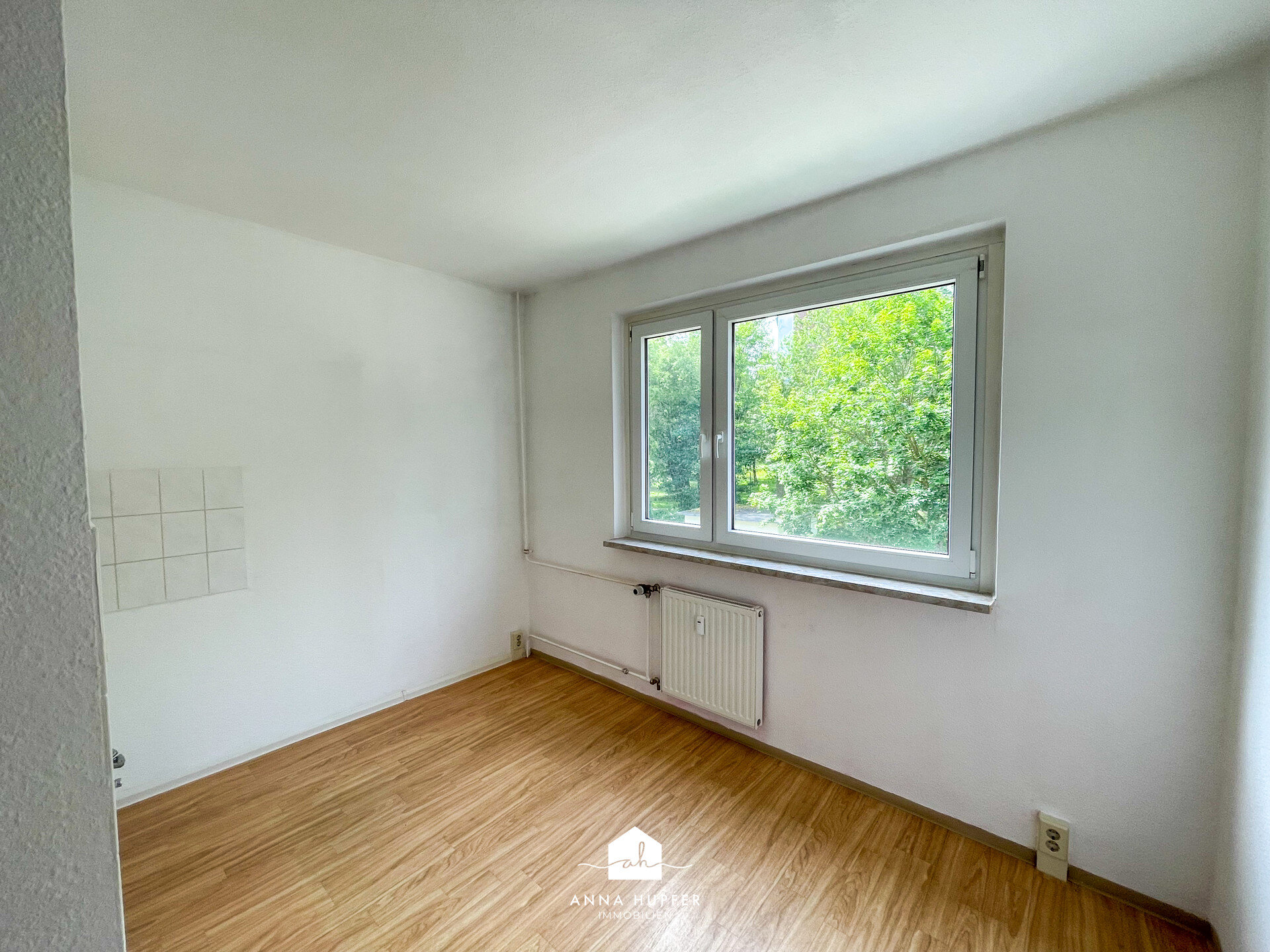 Wohnung zur Miete 485 € 4 Zimmer 84,9 m²<br/>Wohnfläche 1. Stock<br/>Geschoss Ab sofort<br/>Verfügbarkeit Otto-Worms-Straße 5 Lusan - Brüte 2 Gera 07549