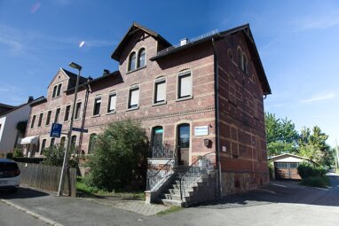Haus zum Kauf 195.000 € 6 Zimmer 140 m² 642 m² Grundstück Karl-Marx-Straße 10 Auerbach Zwickau 08066