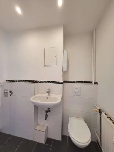 Wohnung zur Miete 700 € 6 Zimmer 108 m² Geschoss 4/4 Moritzplatz Magdeburg 39124