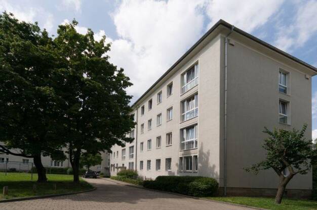 Wohnung zur Miete 471 € 2 Zimmer 56,9 m² 1. Geschoss frei ab 20.06.2025 Schweizer Str. 4 Südvorstadt-West (Bayrische Str.) Dresden 01069