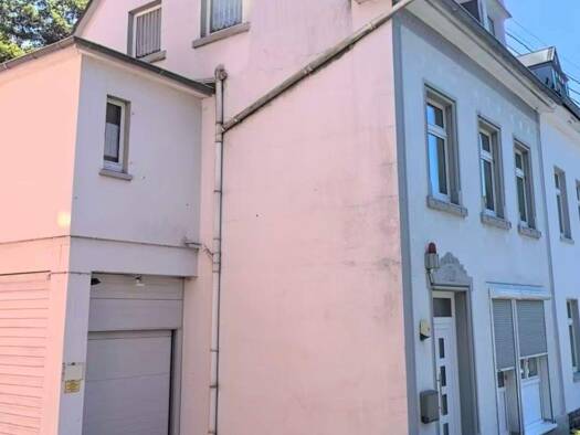 Doppelhaushälfte zum Kauf 249.000 € 6 Zimmer 204 m² 401 m² Grundstück frei ab sofort Hohler Straße 16 Dieringhausen Gummersbach 51645