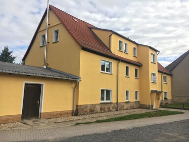 Wohnung zur Miete 270 € 3 Zimmer 60 m² 1. Geschoss frei ab sofort Friedensstraße 33 Langeneichstädt Mücheln (Geiseltal) 06268