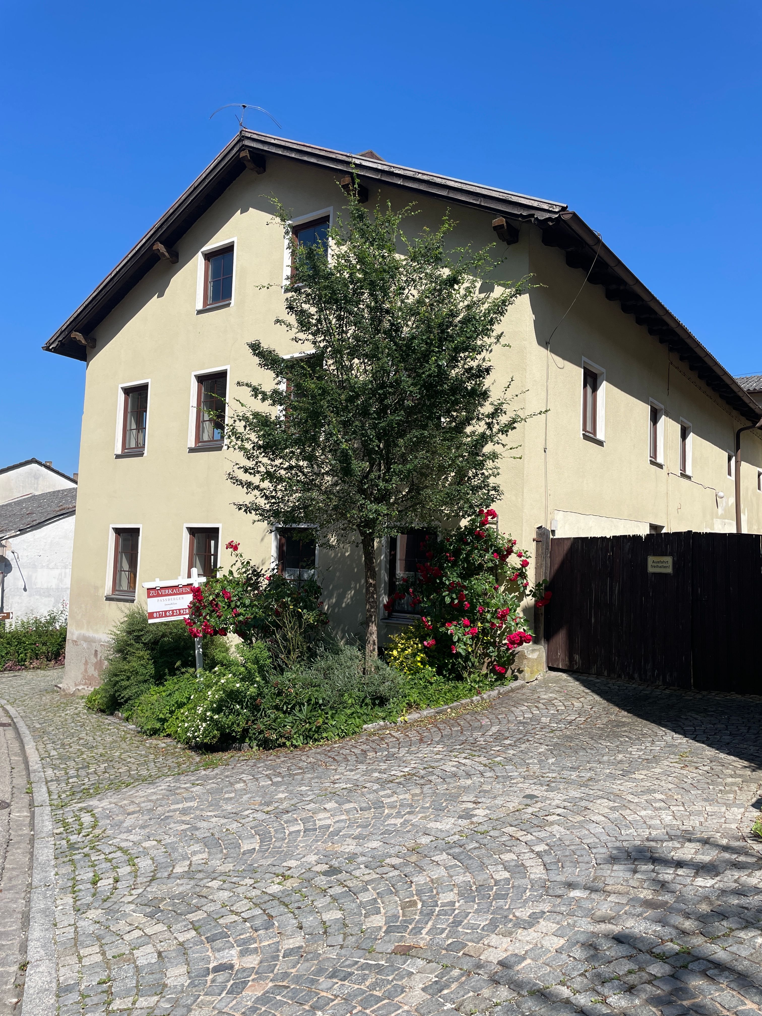 Einfamilienhaus zum Kauf 321.000 € 6 Zimmer 200 m²<br/>Wohnfläche 1.250 m²<br/>Grundstück Solnhofen Solnhofen 91807