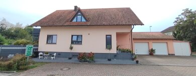 Einfamilienhaus zum Kauf provisionsfrei 595.000 € 7 Zimmer 200 m² 540 m² Grundstück Nachtweide 13 Winden 76872