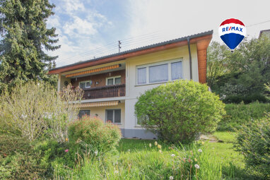 Mehrfamilienhaus zum Kauf 256.000 € 6 Zimmer 133 m² 1.001 m² Grundstück Degernau Wutöschingen 79793