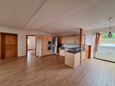 Wohnung zur Miete 875 € 3 Zimmer 100 m² 1. Geschoss Sulzdorf Giebelstadt 97232
