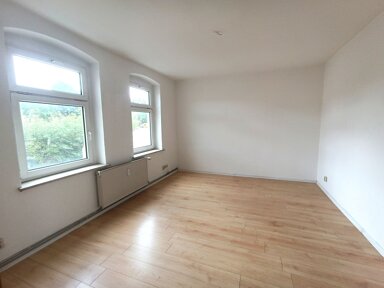 Wohnung zur Miete 325 € 2 Zimmer 50 m² 1. Geschoss frei ab sofort Eisleber Straße 2 Lemsdorf Magdeburg 39118