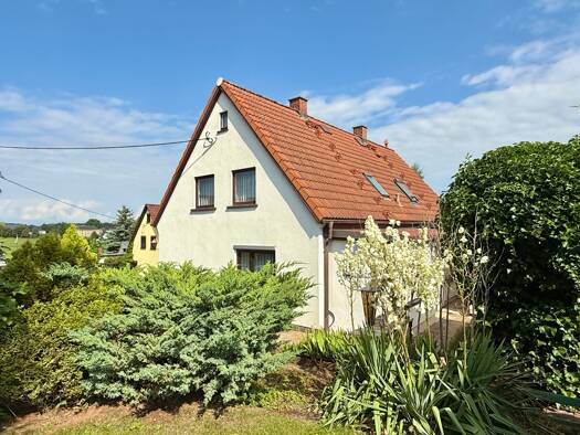 Doppelhaushälfte zum Kauf 130.000 € 4 Zimmer 75 m² 710 m² Grundstück Oelsnitz Oelsnitz/Erzgebirge 09376