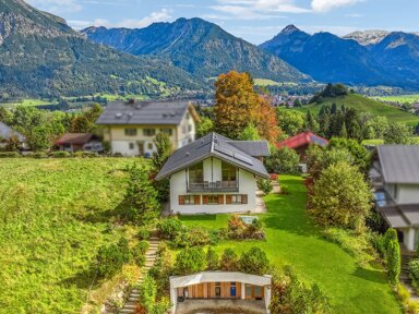 Einfamilienhaus zum Kauf 9 Zimmer 273 m² 1.200 m² Grundstück Tiefenbach Oberstdorf 87561