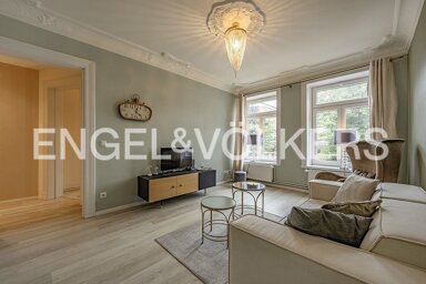 Wohnung zum Kauf 445.000 € 2 Zimmer 43 m² Winterhude Hamburg-Winterhude 22303