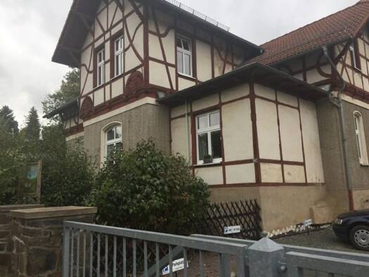 Wohnung zur Miete 260 € 2 Zimmer 52 m² 1. Geschoss Clara-Zetkin-Str. 19 Weida 07570