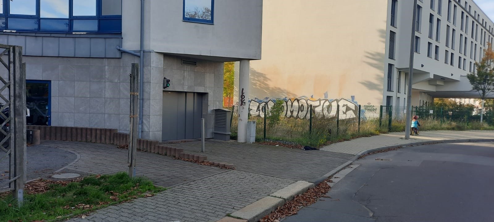 Tiefgaragenstellplatz zur Miete provisionsfrei 60 € Prager Straße 61 Reudnitz-Thonberg Leipzig 04317