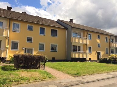 Wohnung zur Miete 348 € 2,5 Zimmer 45,7 m² 1. Geschoss Johann-Schlösser-Straße 38 Fahrn Duisburg 47169