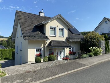 Einfamilienhaus zum Kauf 598.000 € 4 Zimmer 132 m² 676 m² Grundstück Amecke Sundern 59846