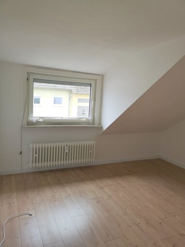 Wohnung zur Miete 410 € 3 Zimmer 62,4 m² 1. Geschoss Westerwaldstraße Walluf 65396