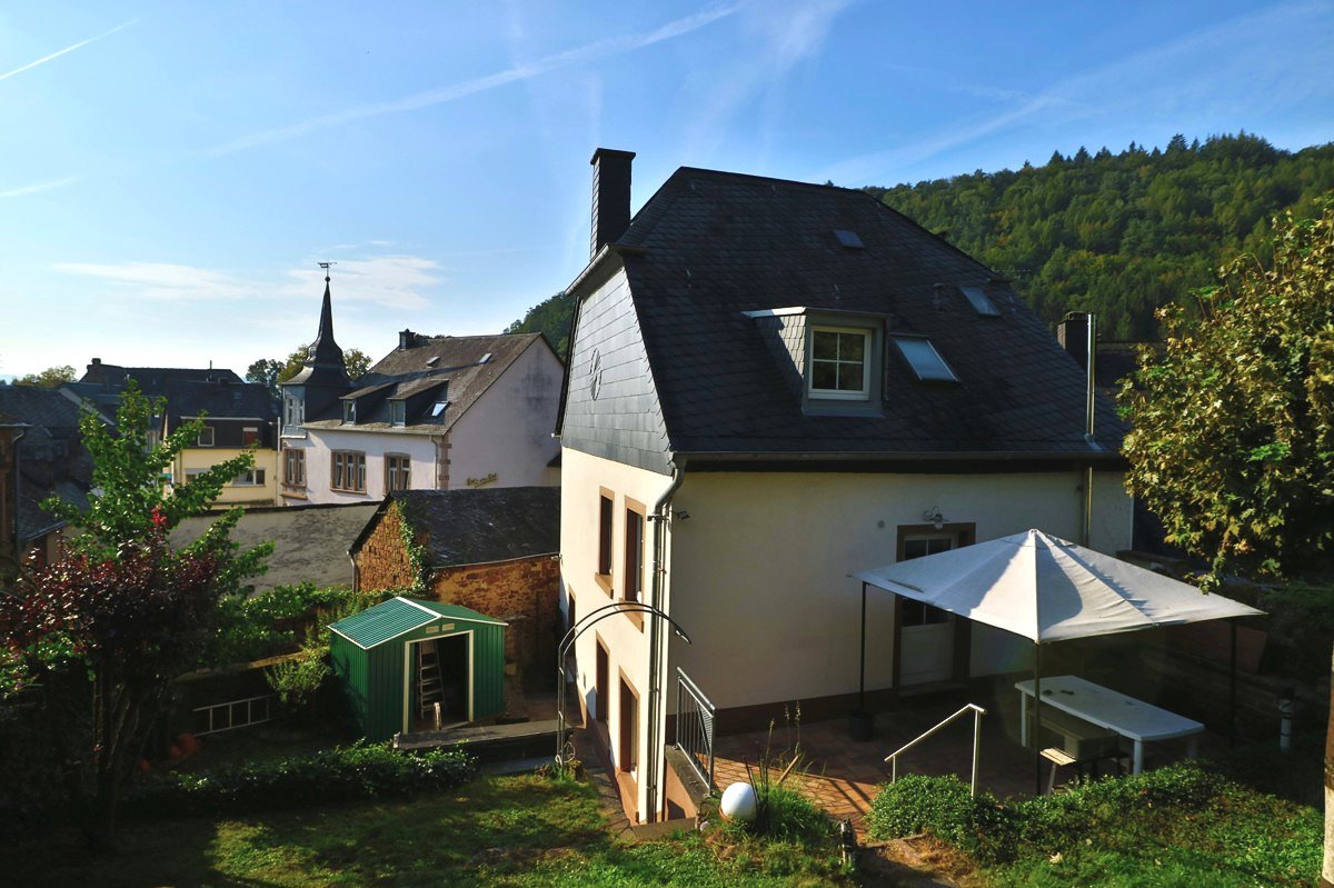 Mehrfamilienhaus zum Kauf 315.000 € 8 Zimmer 150 m²<br/>Wohnfläche 392 m²<br/>Grundstück Ehrang 2 Trier-Ehrang 54293