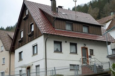 Mehrfamilienhaus zum Kauf 325.000 € 8 Zimmer 178 m² 454 m² Grundstück frei ab sofort Bad Wildbad Bad Wildbad 75323