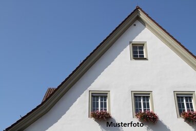 Mehrfamilienhaus zum Kauf Zwangsversteigerung 1.800.000 € 10 Zimmer 292 m² 469 m² Grundstück Neuhadern München (Kleinhadern) 80689