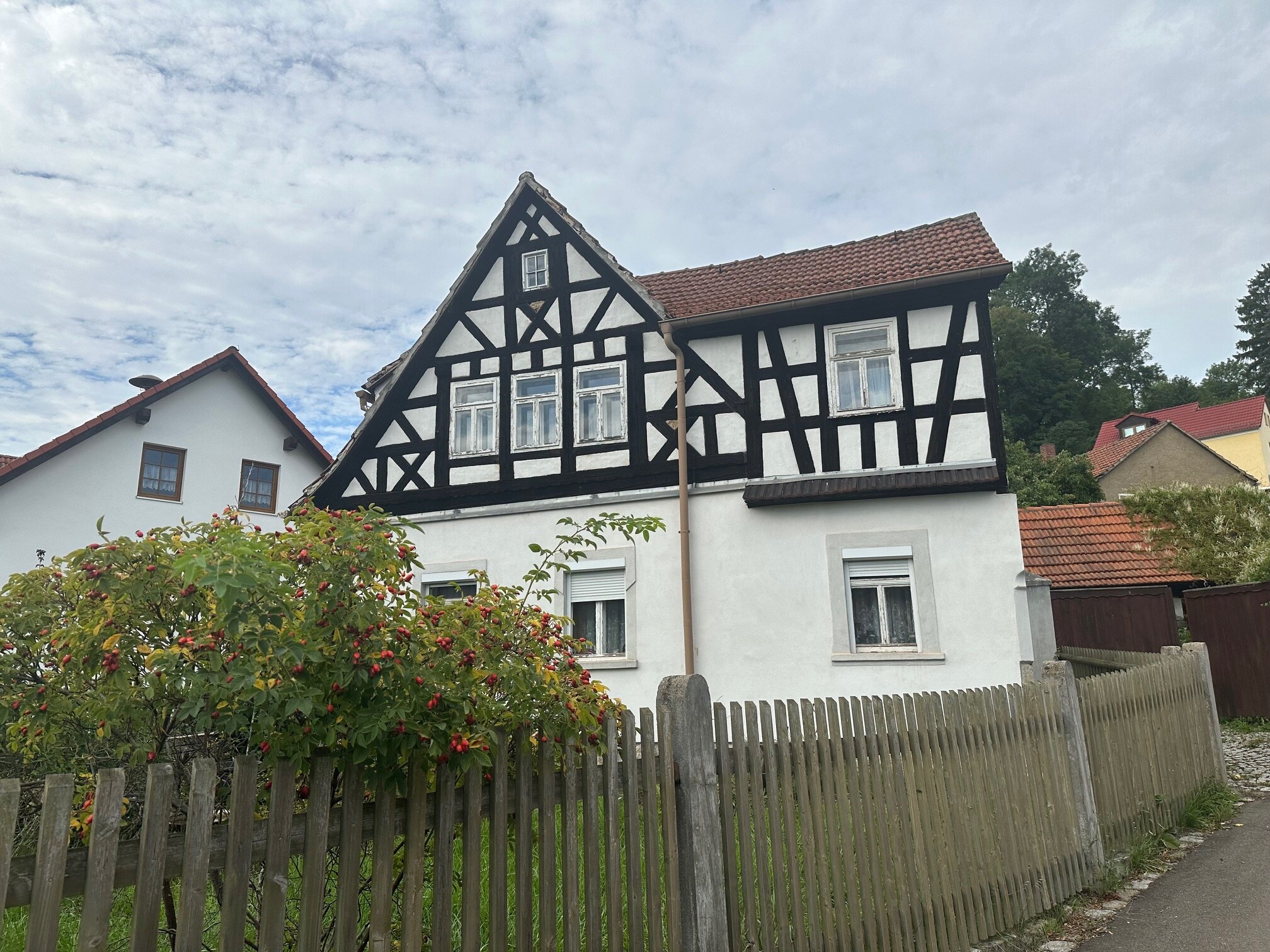 Haus zum Kauf 71.000 € 5 Zimmer 150 m²<br/>Wohnfläche 822 m²<br/>Grundstück ab sofort<br/>Verfügbarkeit Kraftsdorf Kraftsdorf 07586