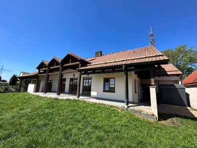 Villa zum Kauf provisionsfrei 1.290.000 € 9 Zimmer 269,2 m² 1.036,7 m² Grundstück frei ab sofort Zuchering Ingolstadt 85051