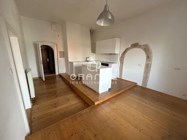 Wohnung zur Miete 955 € 2 Zimmer 56,1 m² 3. Geschoss frei ab 01.03.2025 Zentrum Regensburg 93047