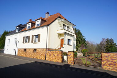 Doppelhaushälfte zum Kauf 275.000 € 5 Zimmer 150 m² 1.200 m² Grundstück Erbach Homburg 66424