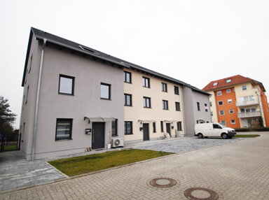 Reihenmittelhaus zur Miete 1.775 € 6 Zimmer 156,5 m² 172 m² Grundstück Gebrüder-Grimm-Straße 14b Großkugel Kabelsketal 06184