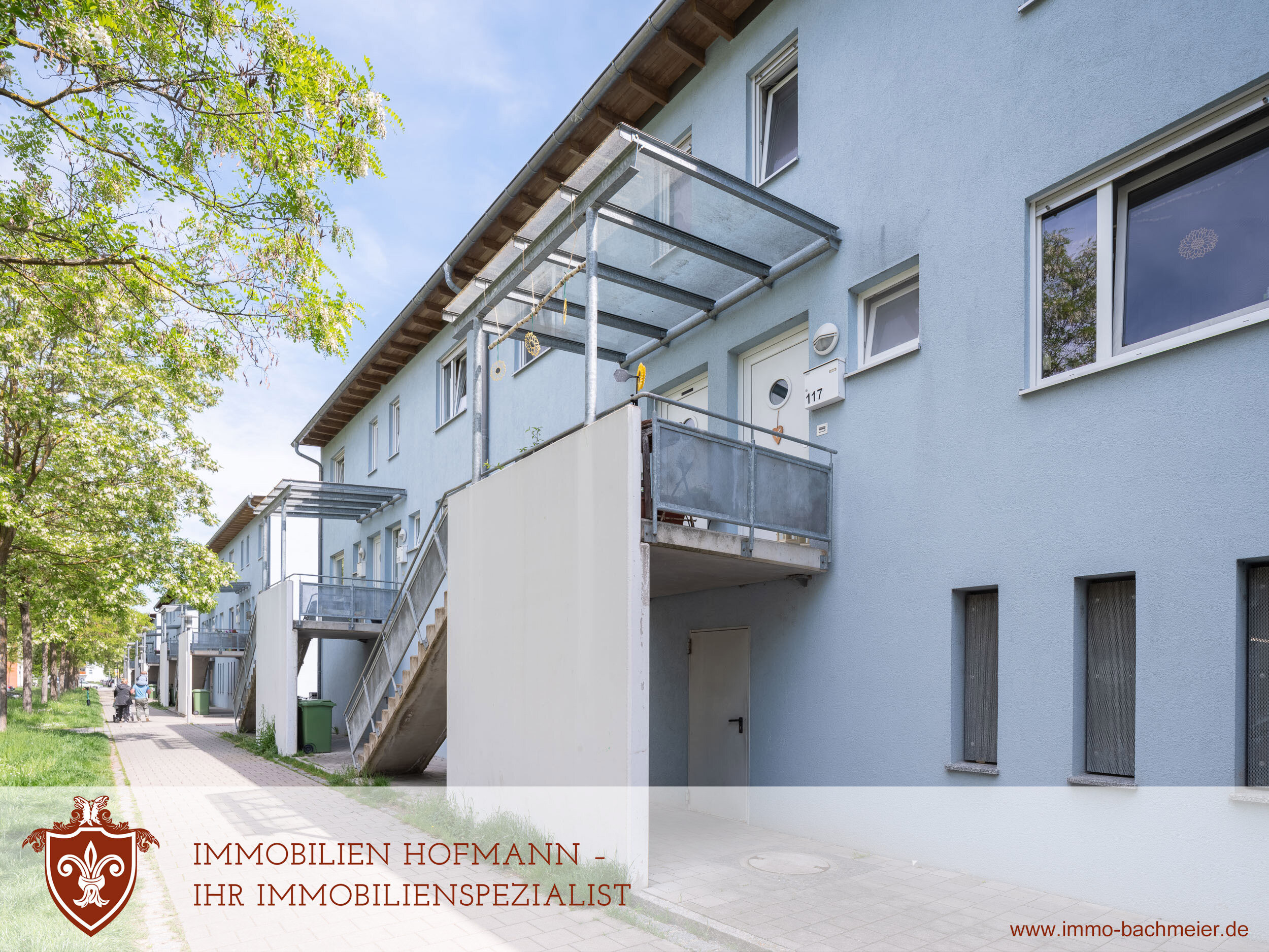Reihenmittelhaus zum Kauf 487.500 € 6 Zimmer 116,9 m²<br/>Wohnfläche 115 m²<br/>Grundstück 01.08.2024<br/>Verfügbarkeit Burgweinting Regensburg 93055