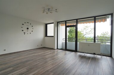 Wohnung zur Miete 990 € 3,5 Zimmer 83 m² 4. Geschoss Gräselberg Wiesbaden 65187