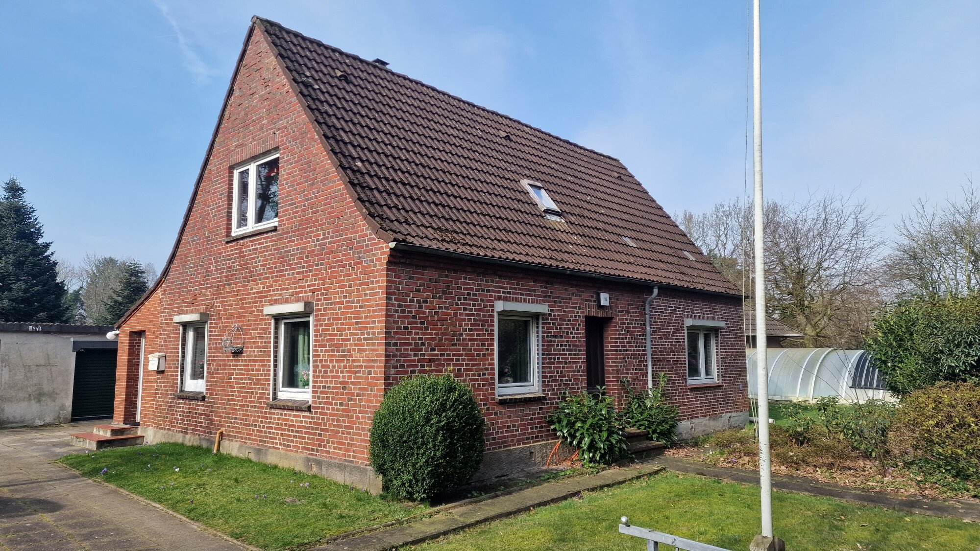 Einfamilienhaus zum Kauf 160.000 € 5 Zimmer 110 m²<br/>Wohnfläche 733 m²<br/>Grundstück Schulstr. 35 Ramstedt 25876
