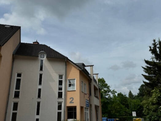 Wohnung zur Miete 400 € 2 Zimmer 75 m² 2. Geschoss frei ab sofort Zwickauer Str. 2 Wildenfels 08134