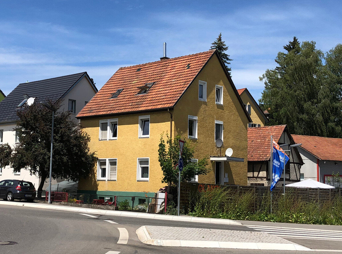 Mehrfamilienhaus zum Kauf 385.000 € 6 Zimmer 210 m²<br/>Wohnfläche 350 m²<br/>Grundstück Rottweil Rottweil 78628