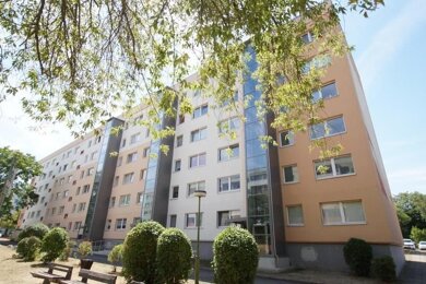 Wohnung zur Miete 230 € 1 Zimmer 32,9 m² 4. Geschoss frei ab 01.05.2025 Julius-Fucik-Straße 11 Pößneck,Stadt Pößneck 07381