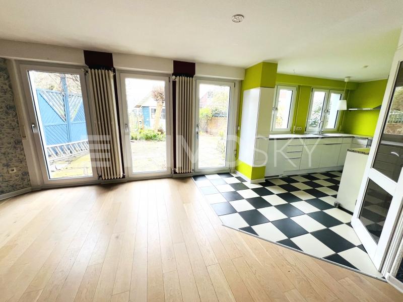 Mehrfamilienhaus zum Kauf 359.000 € 12 Zimmer 240 m²<br/>Wohnfläche 266 m²<br/>Grundstück Oestinghausen Lippetal 59510