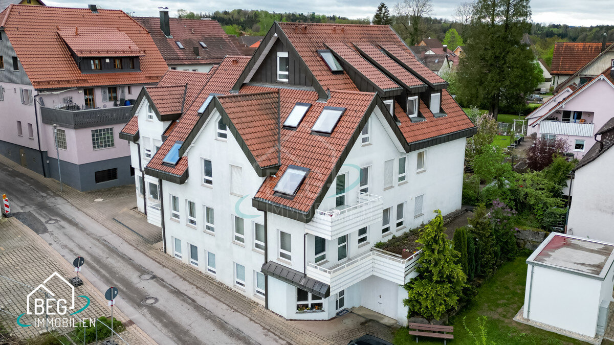 Mehrfamilienhaus zum Kauf 999.999 € 16 Zimmer 372,4 m²<br/>Wohnfläche 419 m²<br/>Grundstück Mainhardt Mainhardt 74535