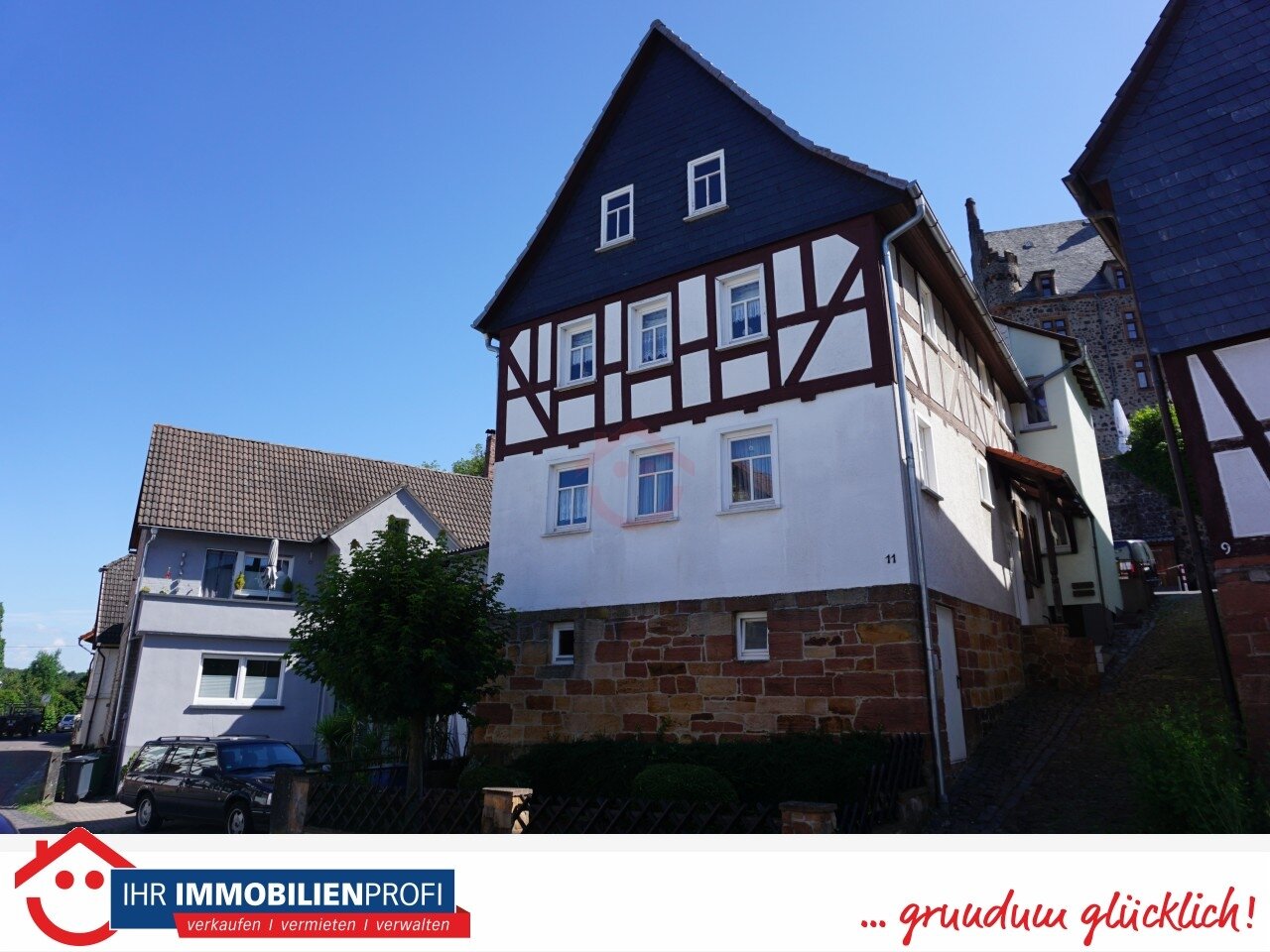 Einfamilienhaus zum Kauf 325.000 € 10 Zimmer 225 m²<br/>Wohnfläche 432 m²<br/>Grundstück Staufenberg Staufenberg 35460