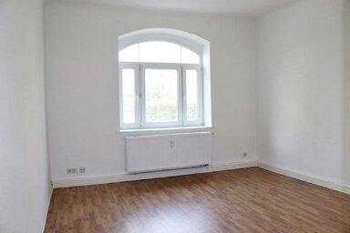 Wohnung zur Miete 330 € 2 Zimmer 57,9 m² EG Grimmaische Straße 16 Döbeln Döbeln 04720