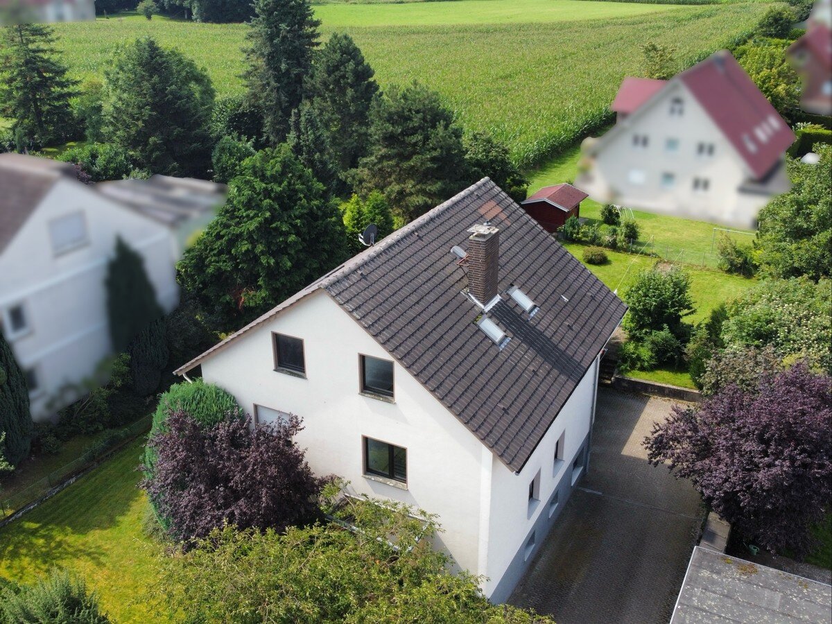 Mehrfamilienhaus zum Kauf 299.500 € 7 Zimmer 154 m²<br/>Wohnfläche 959 m²<br/>Grundstück Diestelbruch Detmold 32760