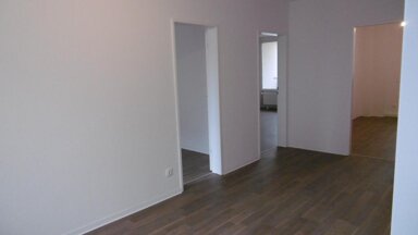 Wohnung zur Miete 931 € 3 Zimmer 81 m² 1. Geschoss frei ab 25.02.2025 Fürstenberger Straße 3 Hassels Düsseldorf 40599