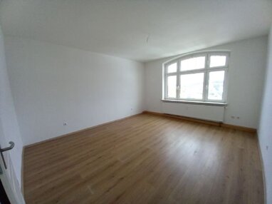 Wohnung zur Miete 575 € 4 Zimmer 115 m² 3. Geschoss Werdau Werdau 08412