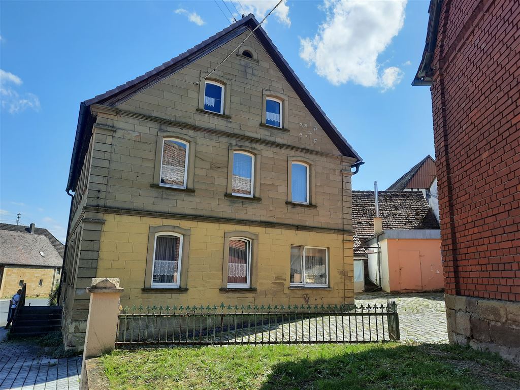 Bauernhaus zum Kauf als Kapitalanlage geeignet 359.000 € 7,5 Zimmer 170 m²<br/>Wohnfläche 1.900 m²<br/>Grundstück Stierhöfstetten Oberscheinfeld 91483