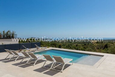 Villa zum Kauf 925.000 € 4 Zimmer 186 m² 2.200 m² Grundstück Rogoznica 22203