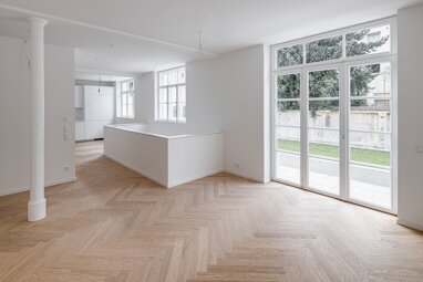 Maisonette zur Miete 2.620 € 3,5 Zimmer 148 m² EG frei ab 01.12.2024 Neuhausen München 80634