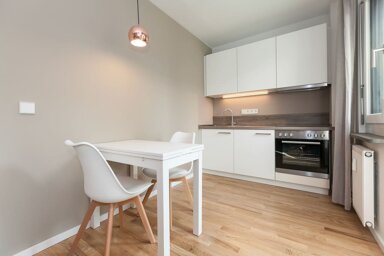 Wohnung zur Miete Wohnen auf Zeit 1.595 € 2 Zimmer 42 m² frei ab sofort Köpenicker Straße Mitte Berlin 10179